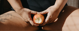 O que não pode comer menstruada? Veja relação entre alimentos e ciclo