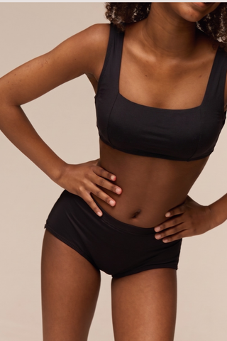 Conjunto Top Quadrado Mais Calcinha Biquini Absorvente Shortinho Capricho